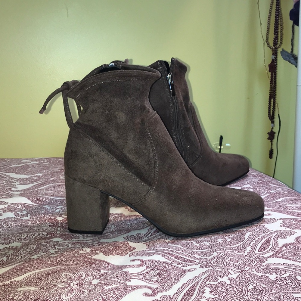 Franco Sarto size 8 women’s booties BRAND NEW!